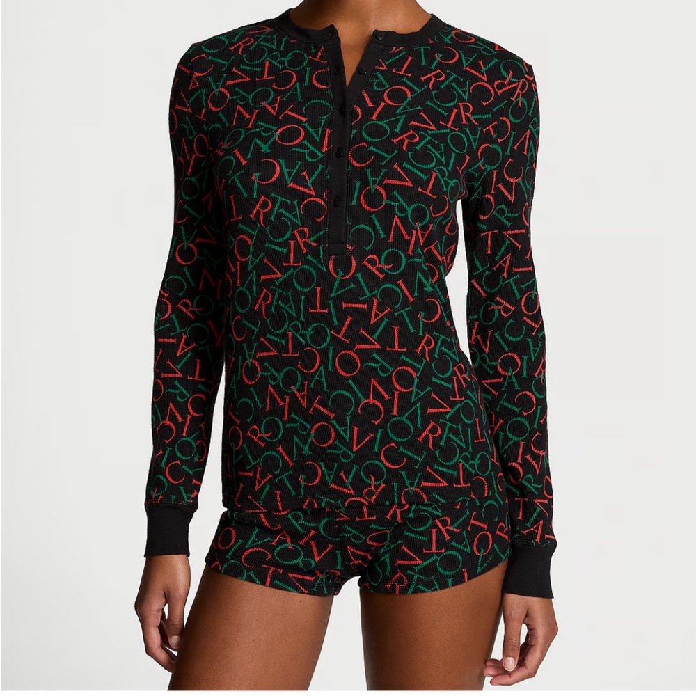 Victoria’s Secret Thermal Christmas Pj’s BLACK TOSSED PRINT